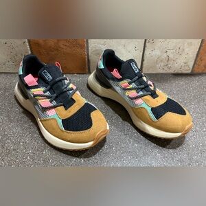 Women's Keds Tiasa Trail, Style# KC66778, Size 7.5 , Color Black/Tan